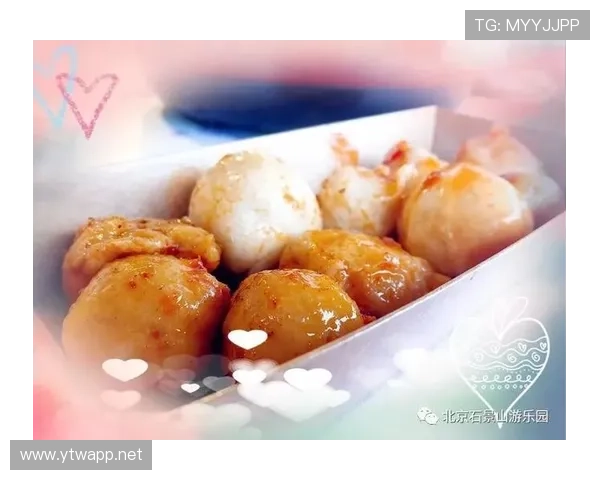 仲满生日现场只剩三把椅子，蛋糕砌得像个小演唱会——笑死我了